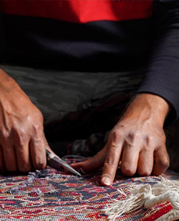 رفو گری قالی در قالیشویی قیطریه